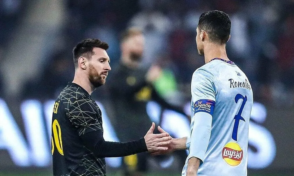 ronaldo-va-messi-ai-gioi-hon-loi-giai-trong-tam-moi-nguoi-000001